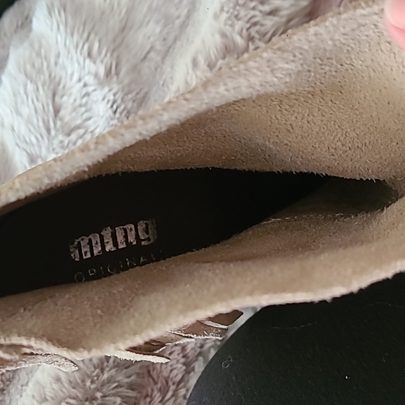 Cream boots - Picture 6 of 6